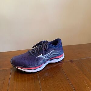 Mizuno Wave Sky 5 Running Sneakers 8.5- Peacoat